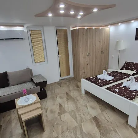 דירה Tiski Labud